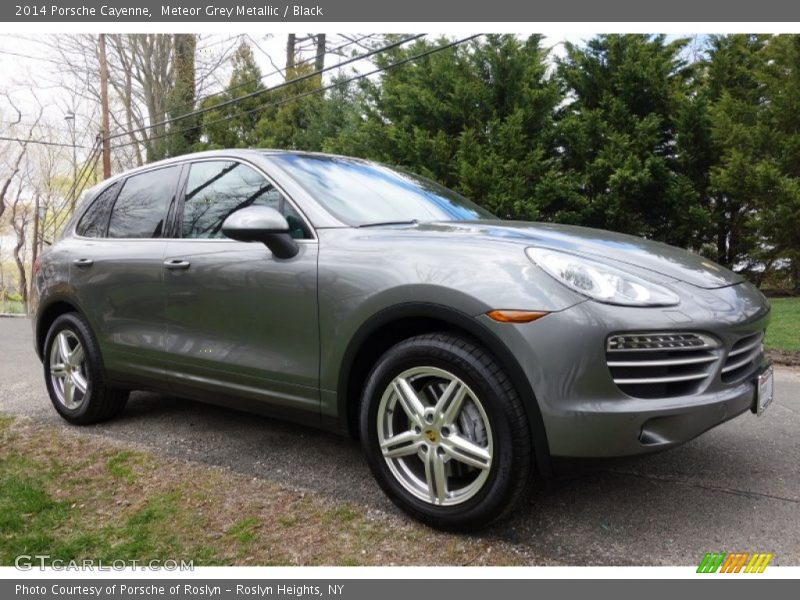 Meteor Grey Metallic / Black 2014 Porsche Cayenne