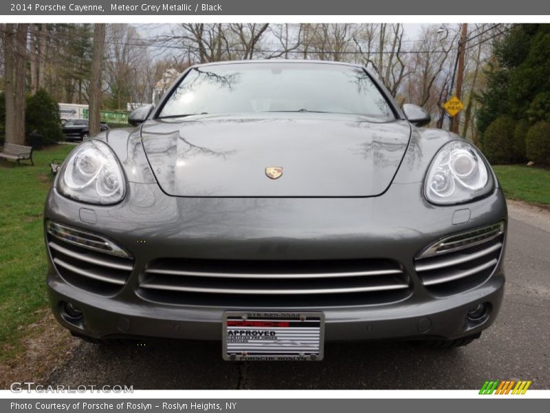 Meteor Grey Metallic / Black 2014 Porsche Cayenne