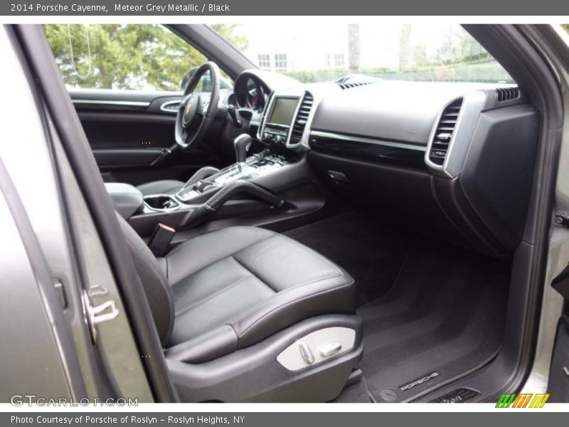Meteor Grey Metallic / Black 2014 Porsche Cayenne