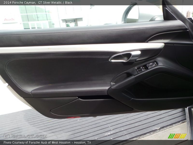 Door Panel of 2014 Cayman 