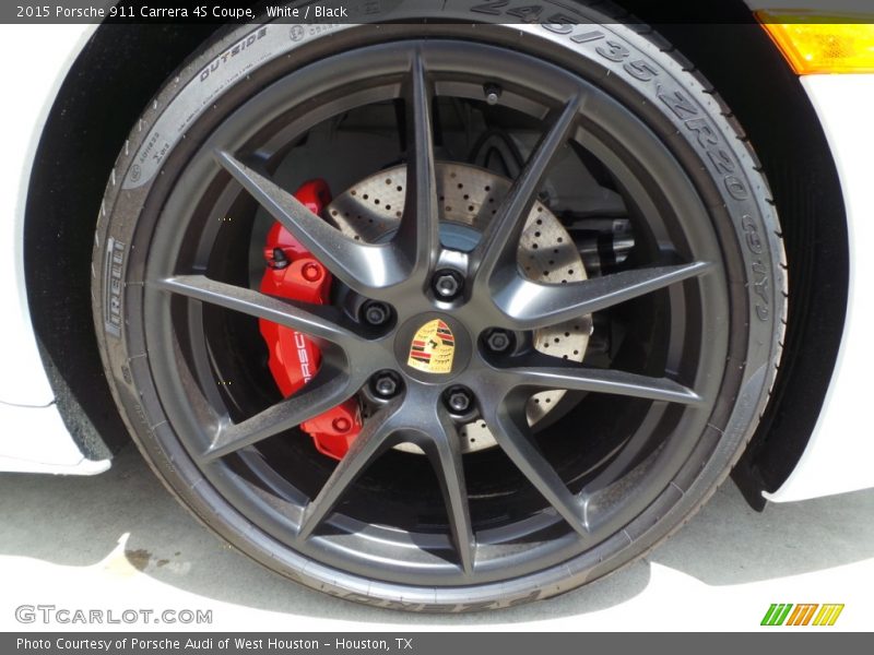  2015 911 Carrera 4S Coupe Wheel