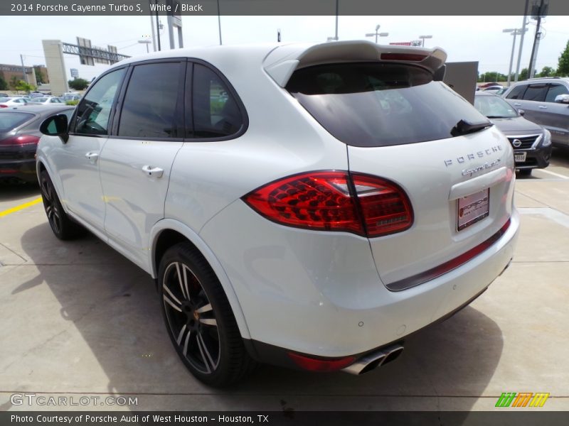 White / Black 2014 Porsche Cayenne Turbo S