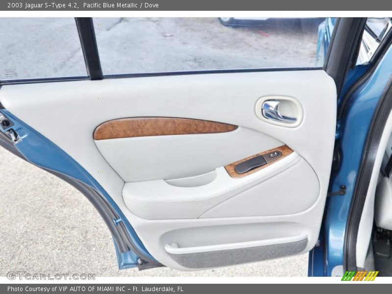 Pacific Blue Metallic / Dove 2003 Jaguar S-Type 4.2