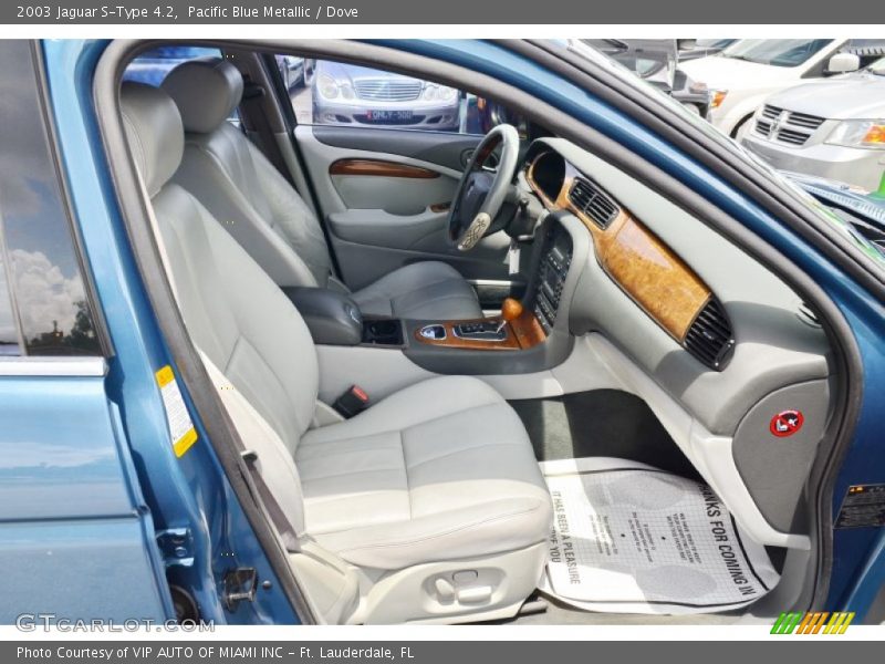 Pacific Blue Metallic / Dove 2003 Jaguar S-Type 4.2