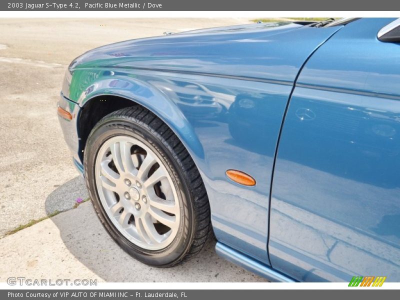 Pacific Blue Metallic / Dove 2003 Jaguar S-Type 4.2