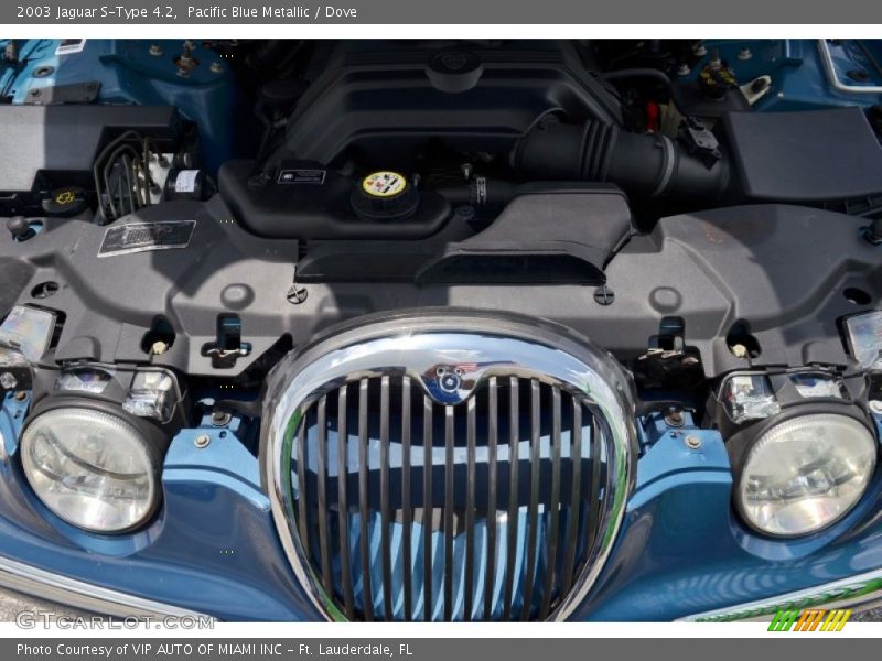 Pacific Blue Metallic / Dove 2003 Jaguar S-Type 4.2