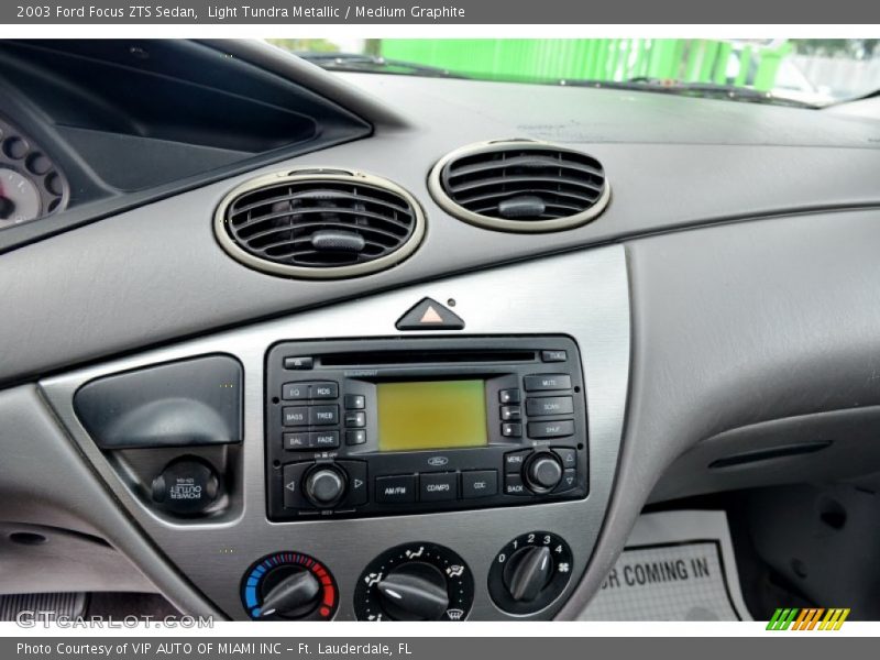 Light Tundra Metallic / Medium Graphite 2003 Ford Focus ZTS Sedan