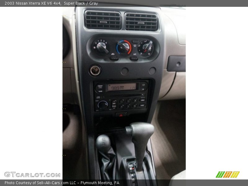 Super Black / Gray 2003 Nissan Xterra XE V6 4x4