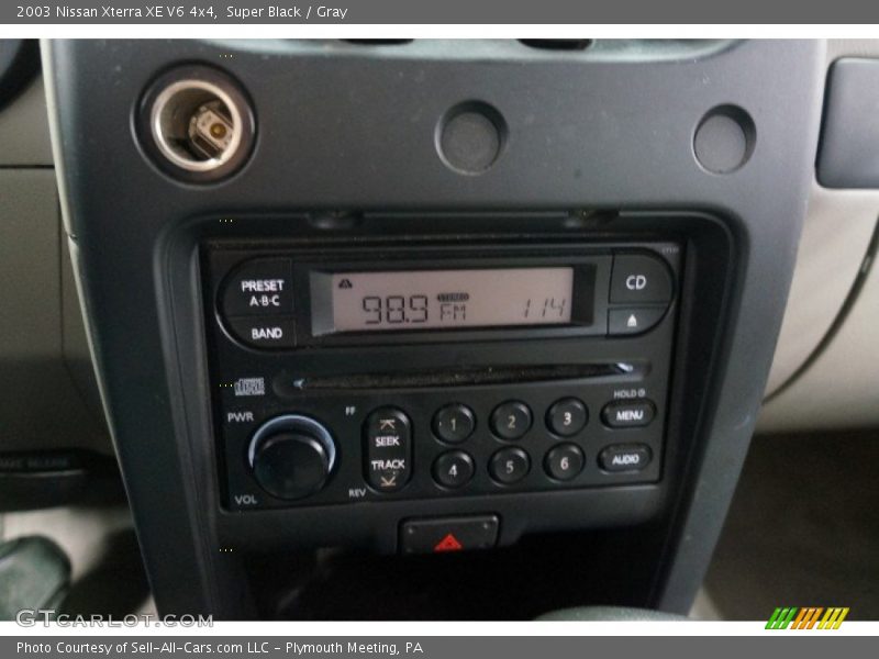 Super Black / Gray 2003 Nissan Xterra XE V6 4x4