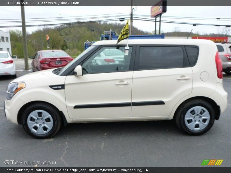 Clear White / Black Cloth 2013 Kia Soul 1.6