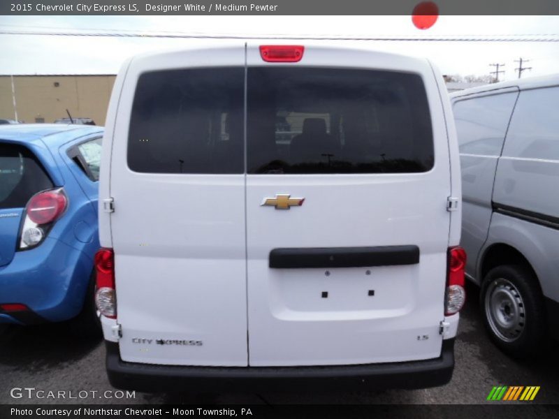 Designer White / Medium Pewter 2015 Chevrolet City Express LS