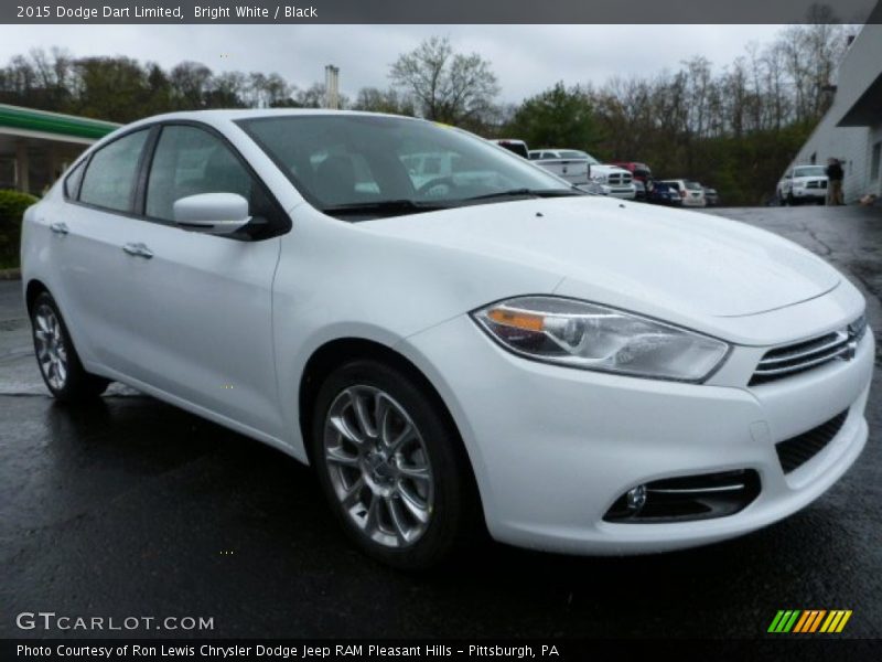 Front 3/4 View of 2015 Dart Limited