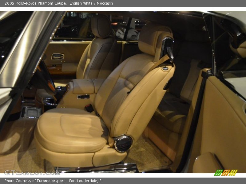 Front Seat of 2009 Phantom Coupe