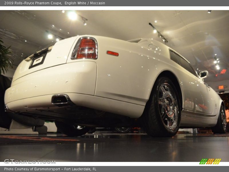 English White / Moccasin 2009 Rolls-Royce Phantom Coupe