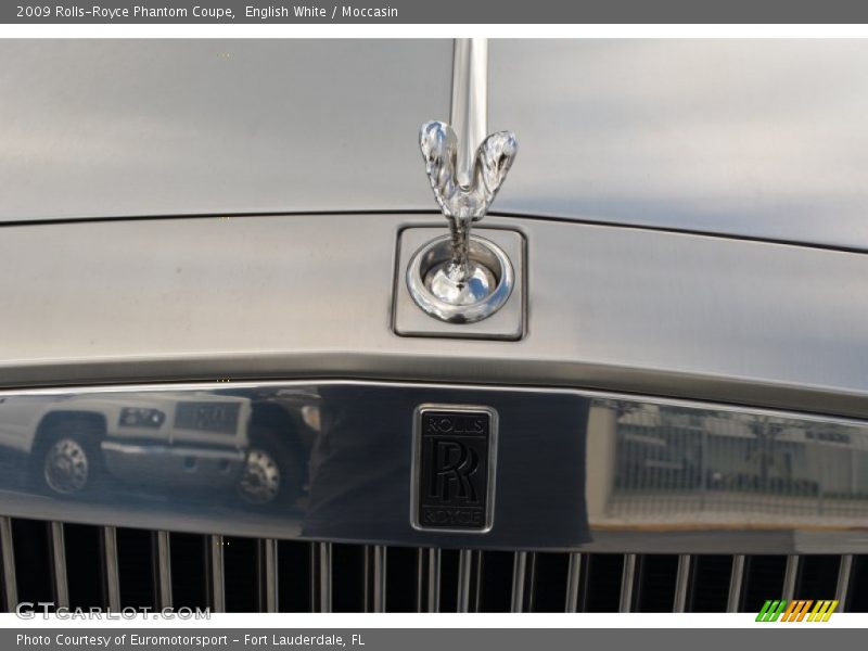 English White / Moccasin 2009 Rolls-Royce Phantom Coupe