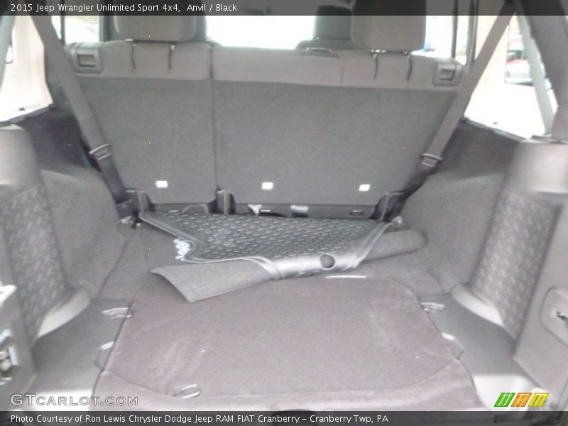 Anvil / Black 2015 Jeep Wrangler Unlimited Sport 4x4