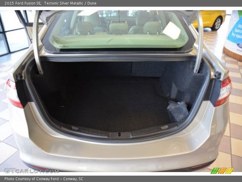 Tectonic Silver Metallic / Dune 2015 Ford Fusion SE