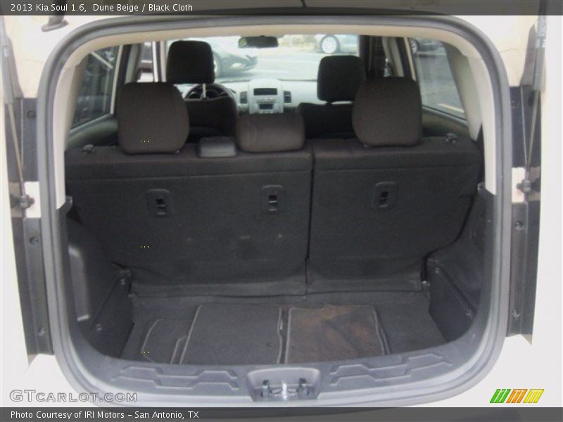 Dune Beige / Black Cloth 2013 Kia Soul 1.6