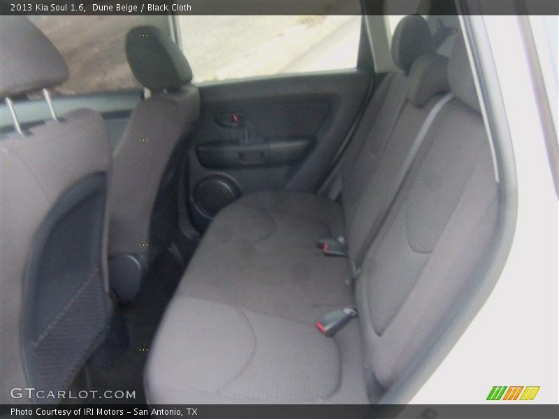 Dune Beige / Black Cloth 2013 Kia Soul 1.6
