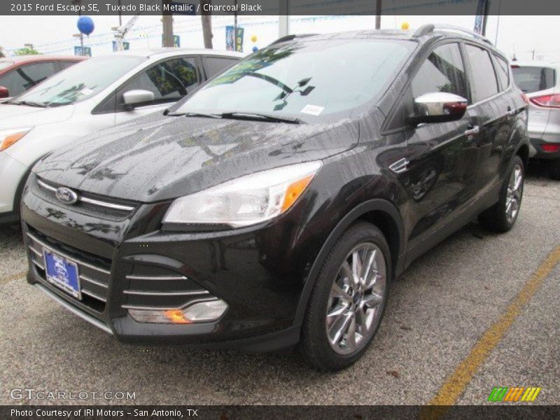 Tuxedo Black Metallic / Charcoal Black 2015 Ford Escape SE