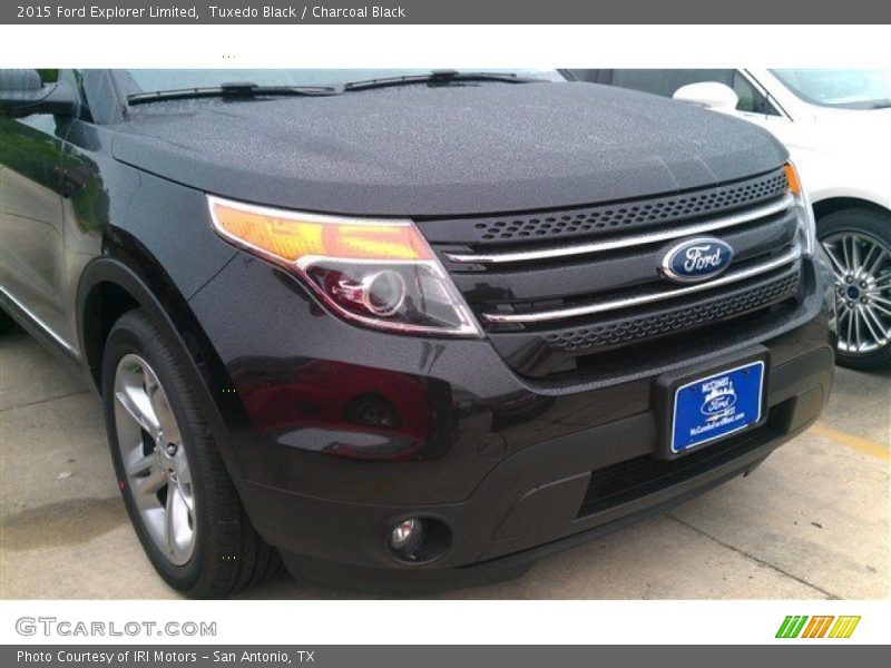 Tuxedo Black / Charcoal Black 2015 Ford Explorer Limited