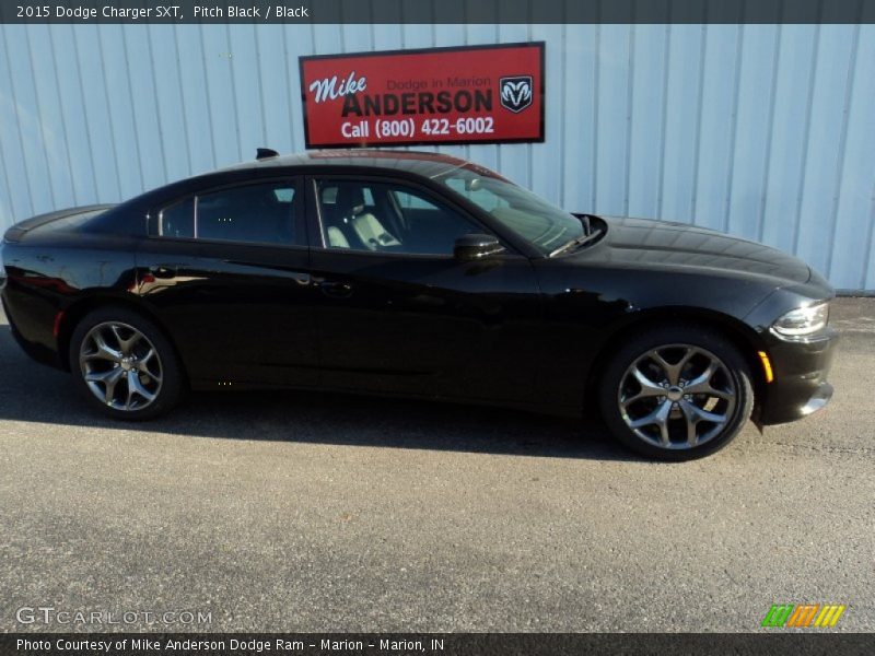 Pitch Black / Black 2015 Dodge Charger SXT