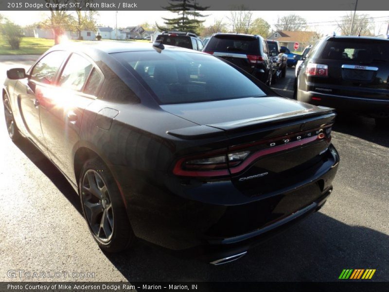 Pitch Black / Black 2015 Dodge Charger SXT
