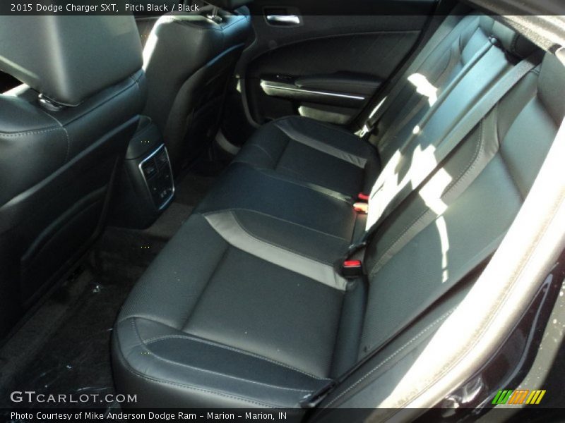 Pitch Black / Black 2015 Dodge Charger SXT