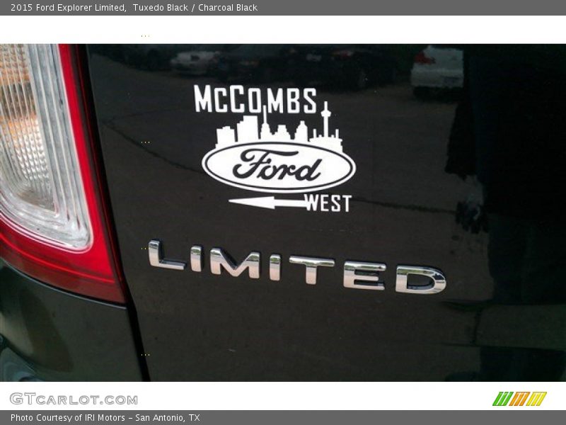Tuxedo Black / Charcoal Black 2015 Ford Explorer Limited