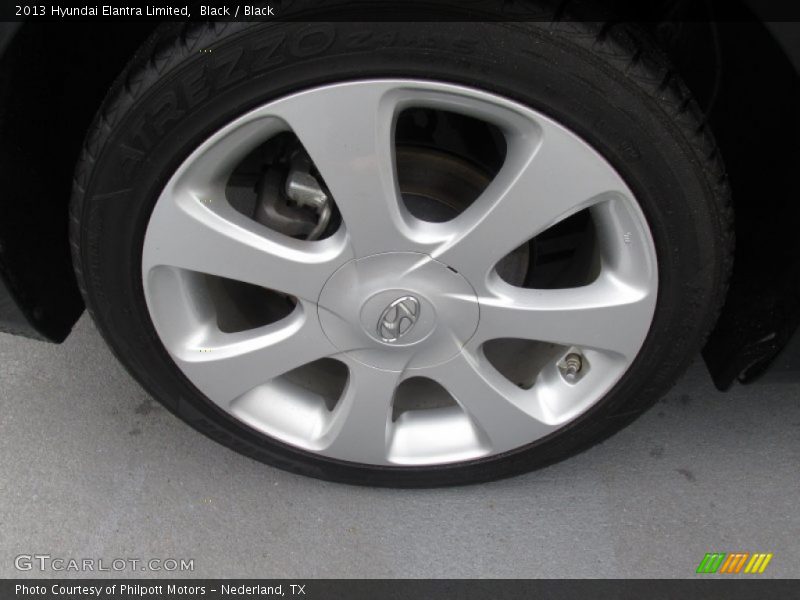 Black / Black 2013 Hyundai Elantra Limited