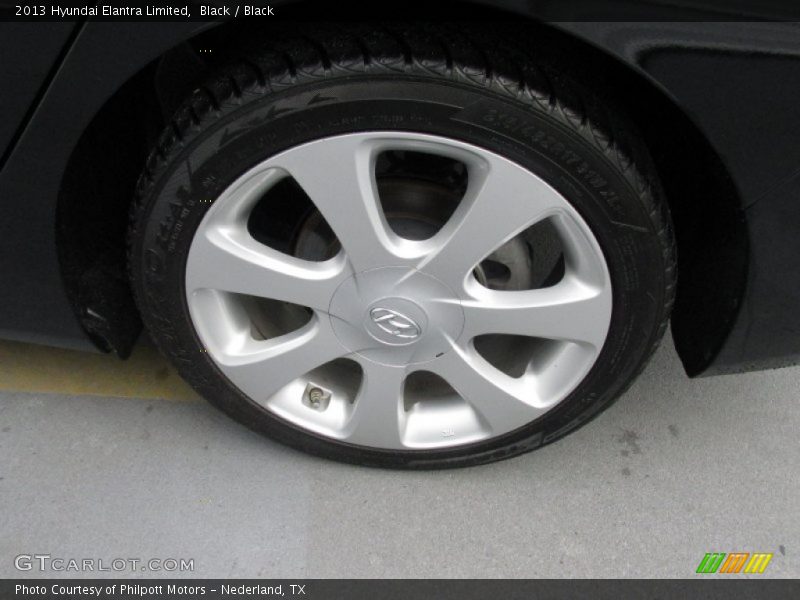 Black / Black 2013 Hyundai Elantra Limited