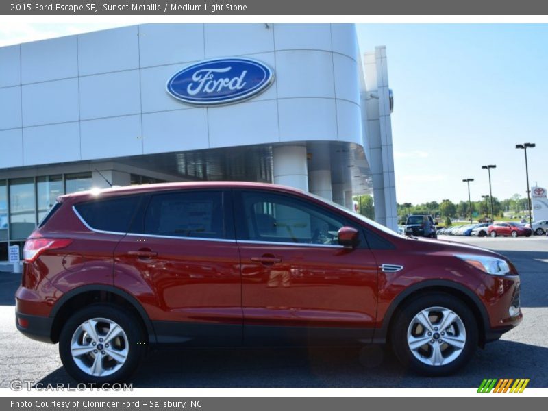 Sunset Metallic / Medium Light Stone 2015 Ford Escape SE