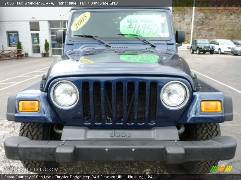 Patriot Blue Pearl / Dark Slate Gray 2005 Jeep Wrangler SE 4x4