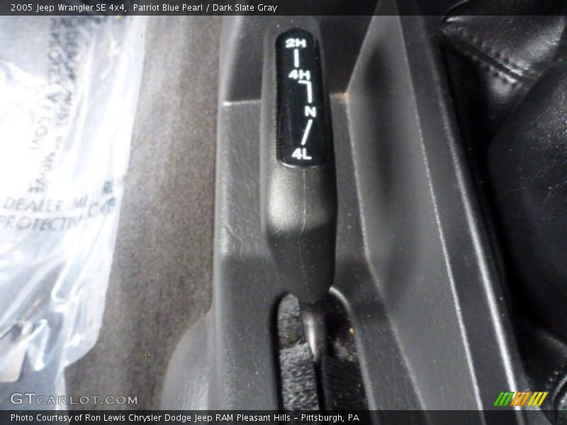Patriot Blue Pearl / Dark Slate Gray 2005 Jeep Wrangler SE 4x4