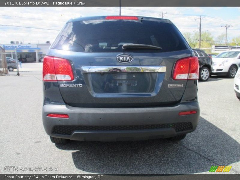 Pacific Blue / Gray 2011 Kia Sorento LX AWD