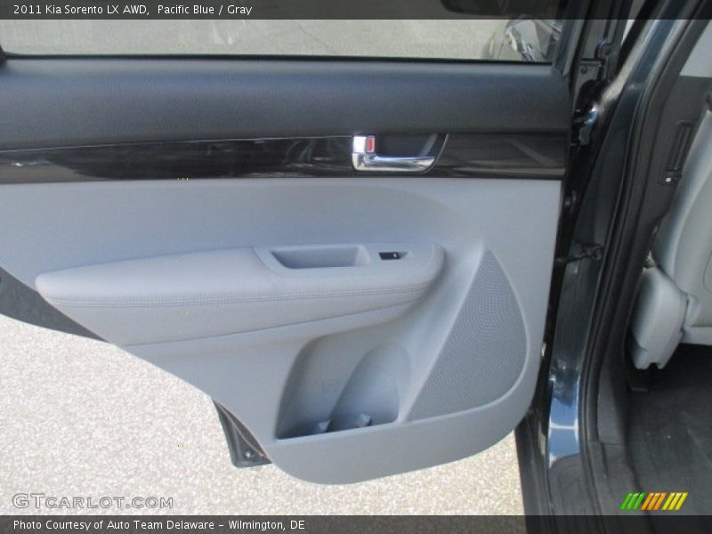 Pacific Blue / Gray 2011 Kia Sorento LX AWD