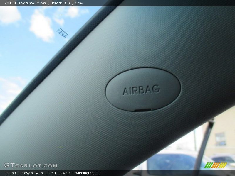 Pacific Blue / Gray 2011 Kia Sorento LX AWD