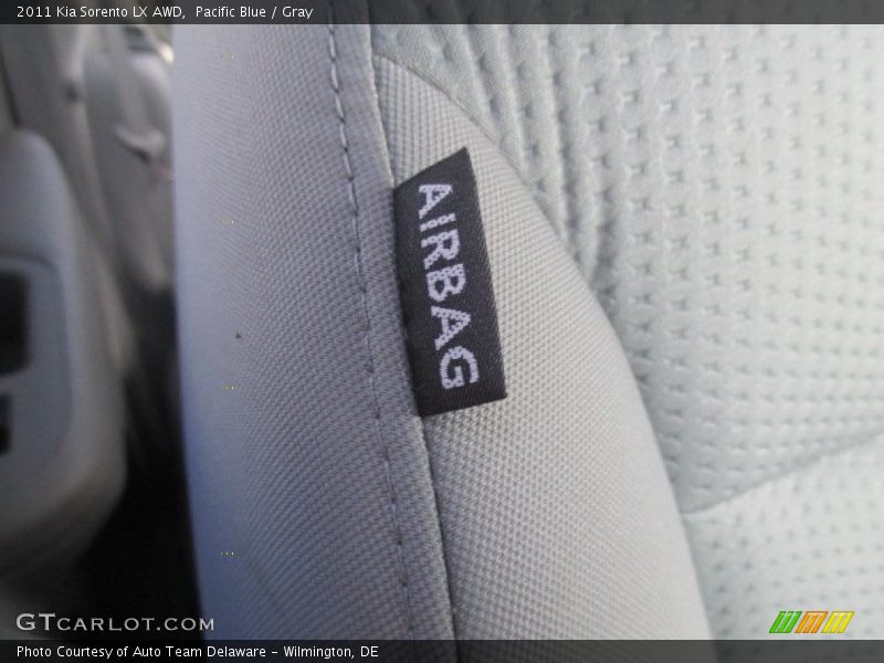 Pacific Blue / Gray 2011 Kia Sorento LX AWD