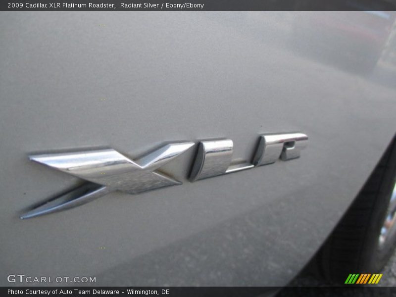 Radiant Silver / Ebony/Ebony 2009 Cadillac XLR Platinum Roadster
