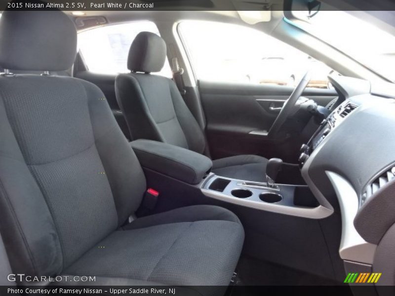 Pearl White / Charcoal 2015 Nissan Altima 2.5 SV