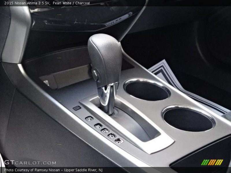 Pearl White / Charcoal 2015 Nissan Altima 2.5 SV