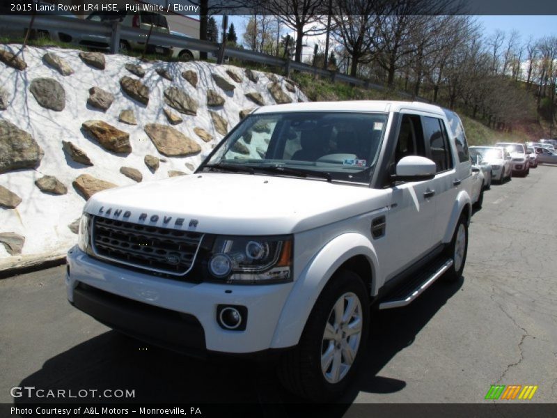 Fuji White / Ebony 2015 Land Rover LR4 HSE