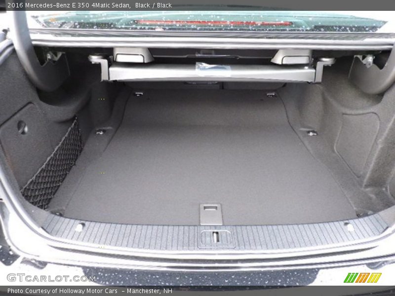  2016 E 350 4Matic Sedan Trunk