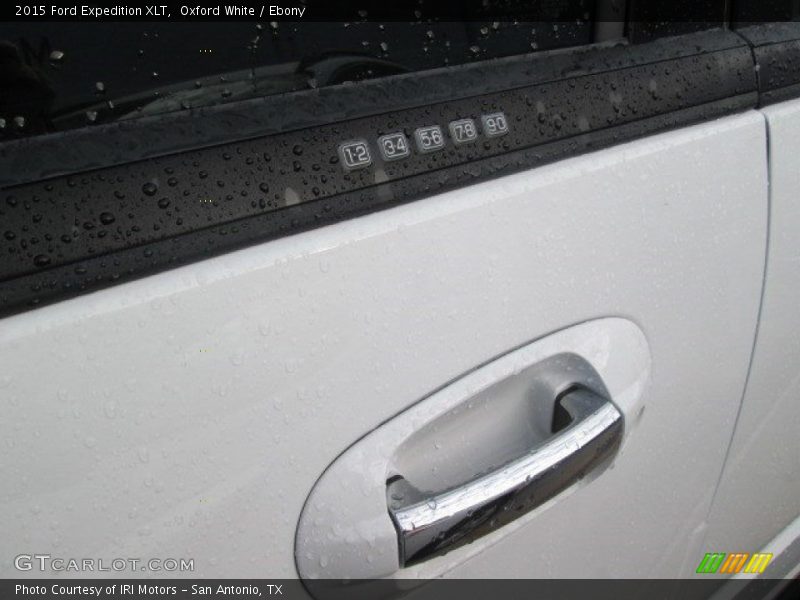 Oxford White / Ebony 2015 Ford Expedition XLT