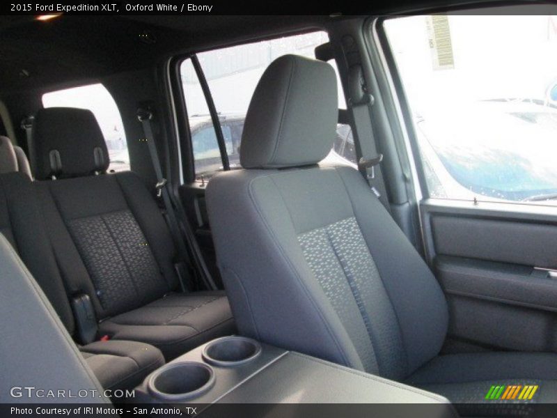 Oxford White / Ebony 2015 Ford Expedition XLT