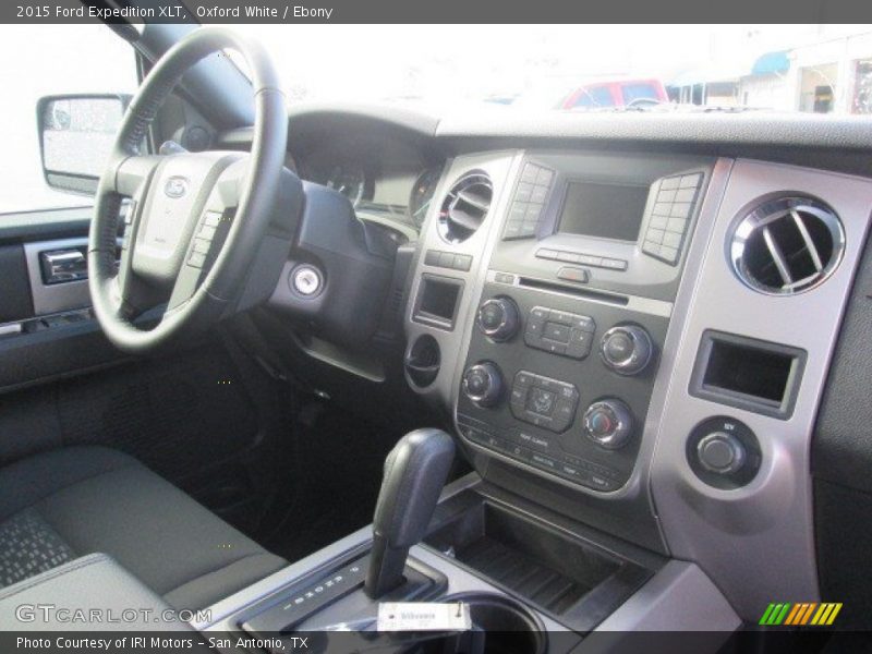 Oxford White / Ebony 2015 Ford Expedition XLT