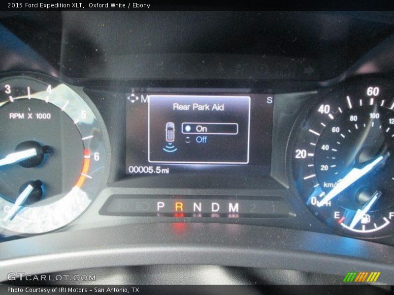 Oxford White / Ebony 2015 Ford Expedition XLT