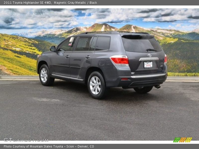 Magnetic Gray Metallic / Black 2011 Toyota Highlander SE 4WD