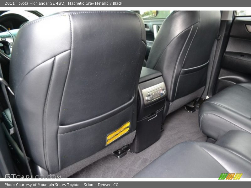 Magnetic Gray Metallic / Black 2011 Toyota Highlander SE 4WD