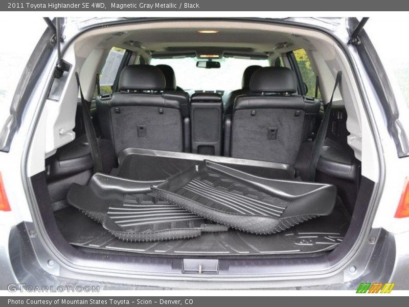  2011 Highlander SE 4WD Trunk